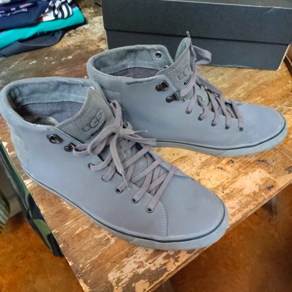 Ugg Men's Size 10 Waterproof Grey Leather High Tops Classic Trainers